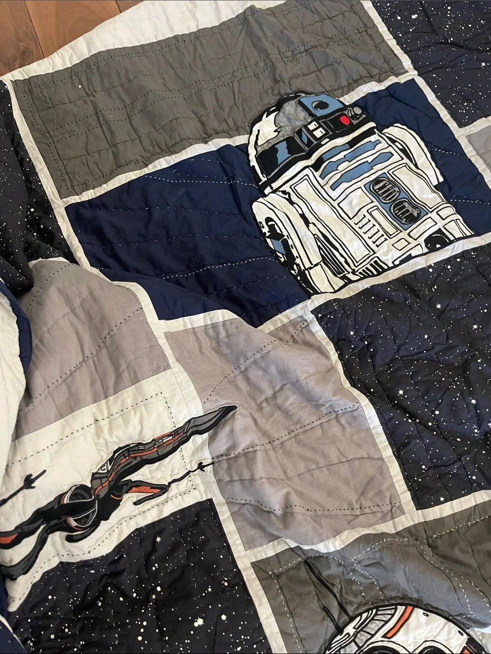 Pottery Barn Kids Star Wars Patchwork Full size Quilt, 1 Euro Sham, 1 Reg Sham